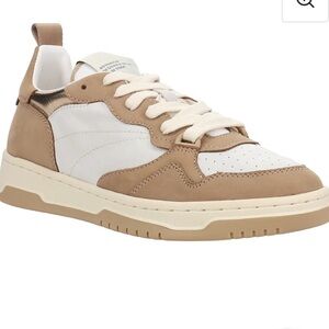 NWOT Steve Madden platform Court Sneakers